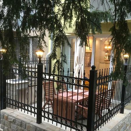 A Luxury Apartment With Patio And Bbq Софія Екстер'єр фото