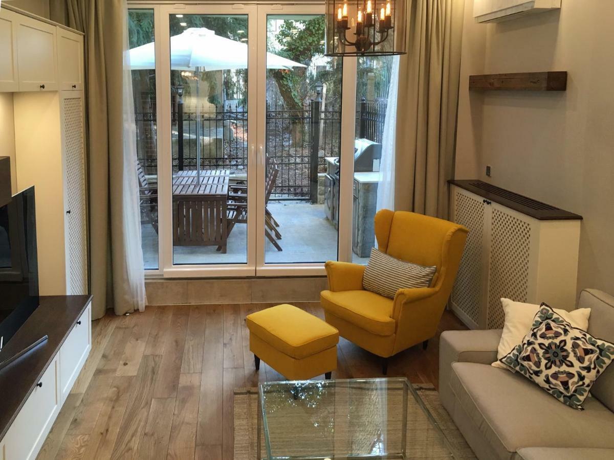 A Luxury Apartment With Patio And Bbq Софія Екстер'єр фото